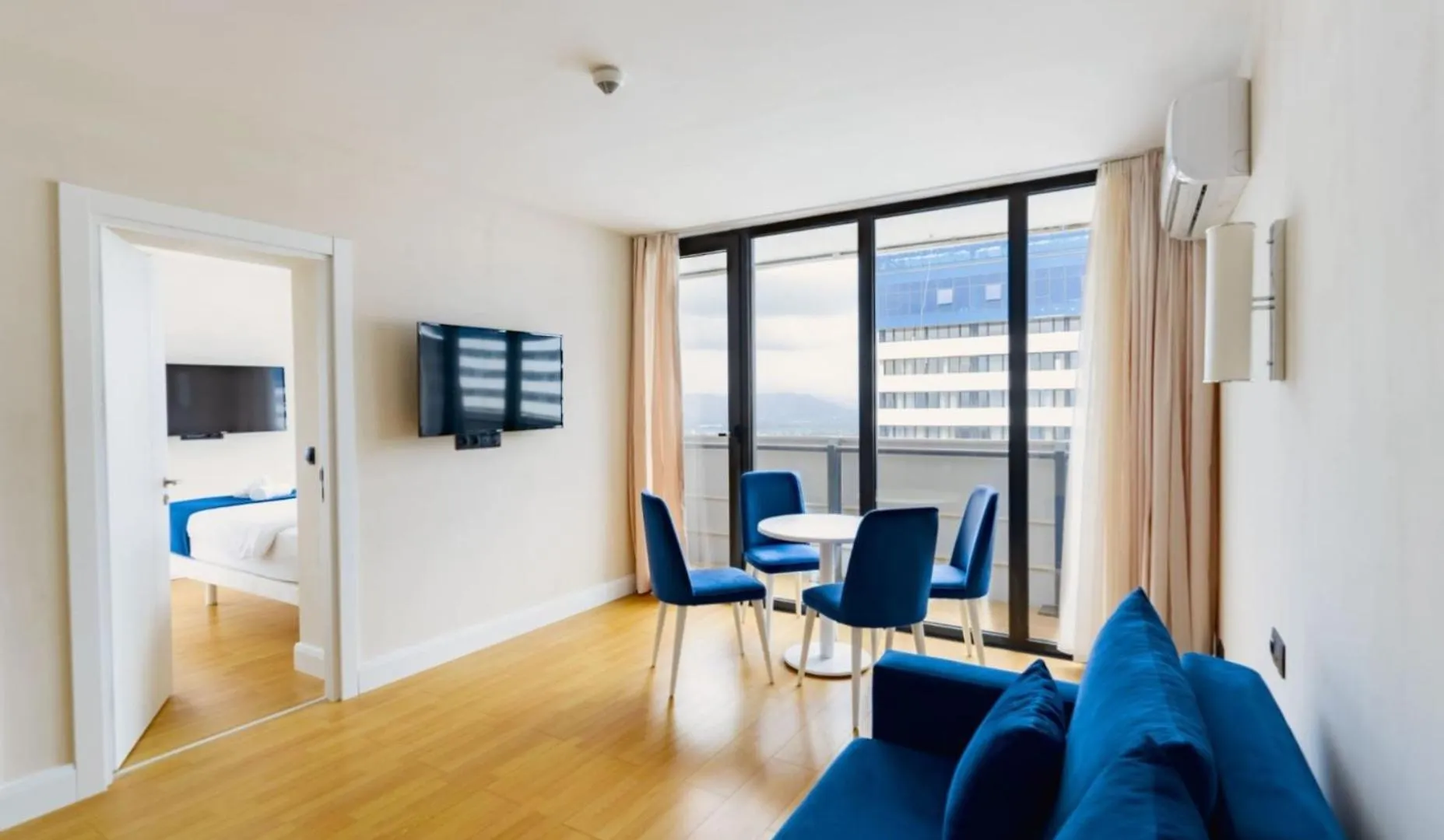 Welcoming Sea View Aparthotel In Orbi City 바투미